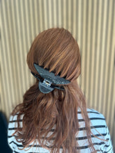 Indlæs billede til gallerivisning Gaia - Hårklemme med sten Før 120,-