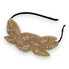 Indlæs billede til gallerivisning Leaf - Hårbøjle med lyse perler