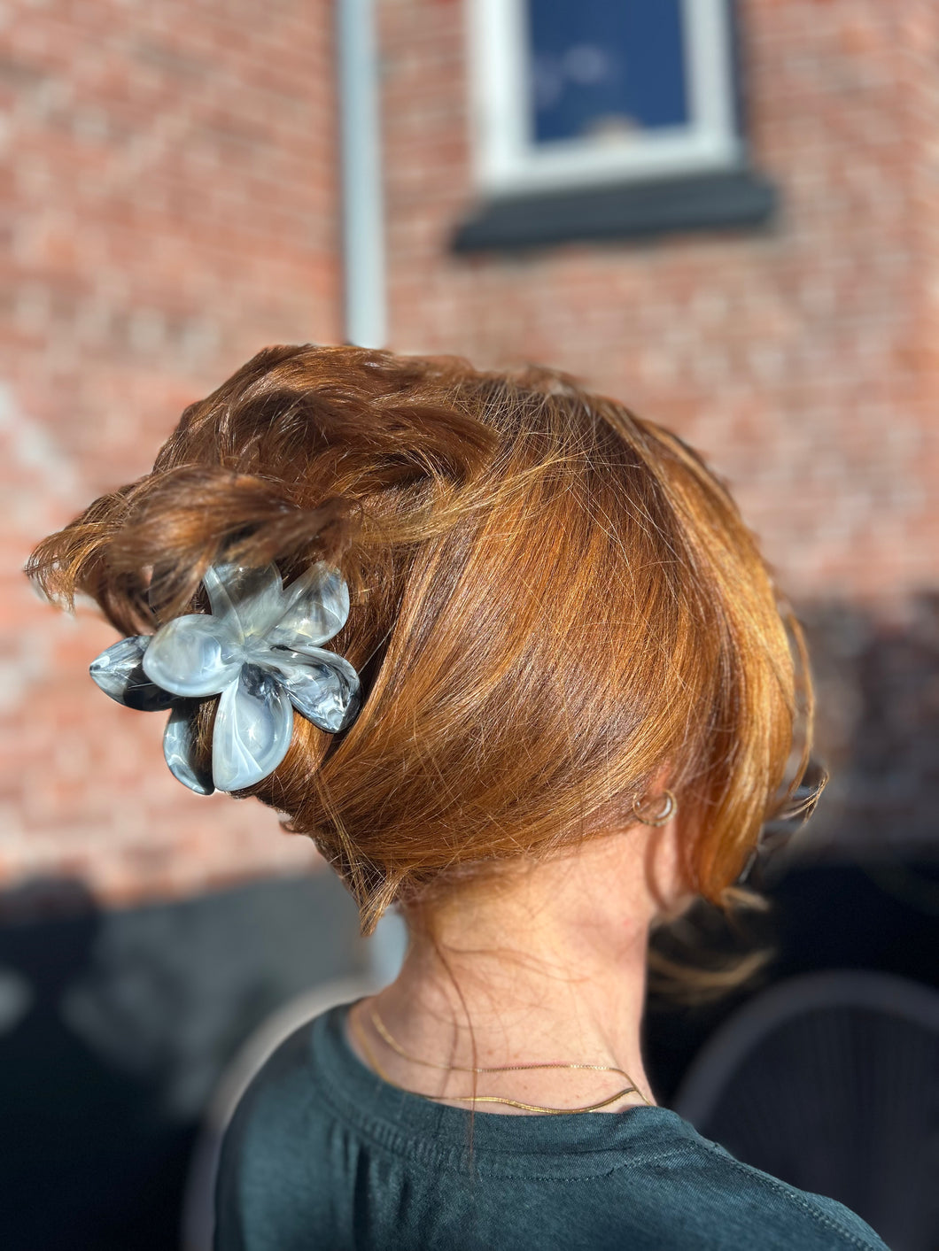 Fiona - Blomster hårklemme grå meleret