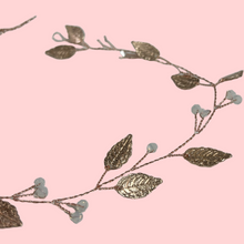 Indlæs billede til gallerivisning Olga-  Rose opsætningsdel -gold blad og lys sten 40 cm.