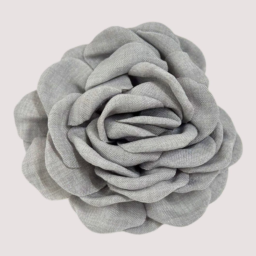 Kylie - Hårklemme grå blomst