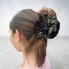 Indlæs billede til gallerivisning Kylie - Blomster hårklemme Sort med guld