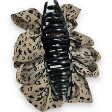 Indlæs billede til gallerivisning Mette - Hårklemme lys leopard print